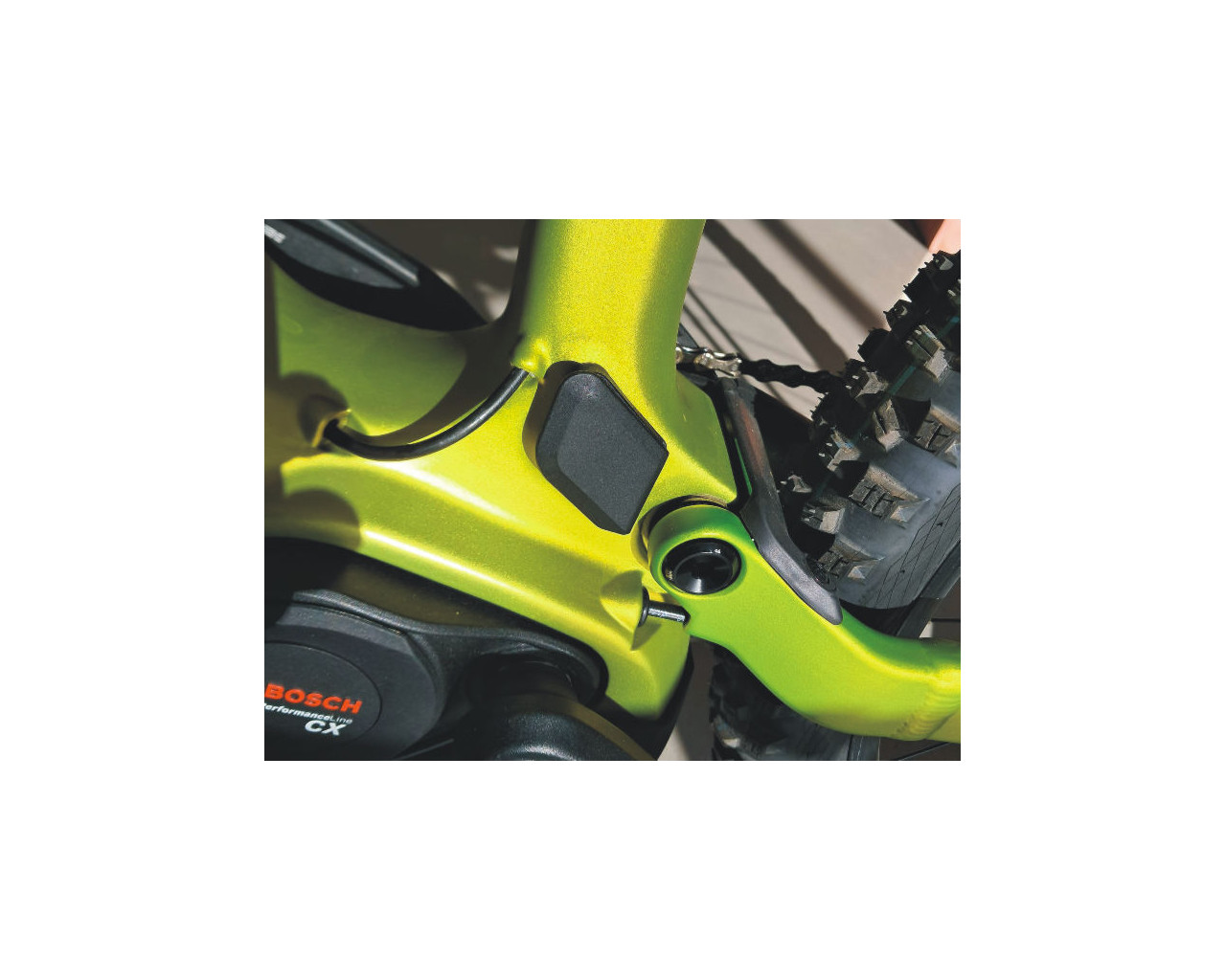 TAPA CUBE ENCHUFE CARGA STEREO HYBIRD HPC ONE 44