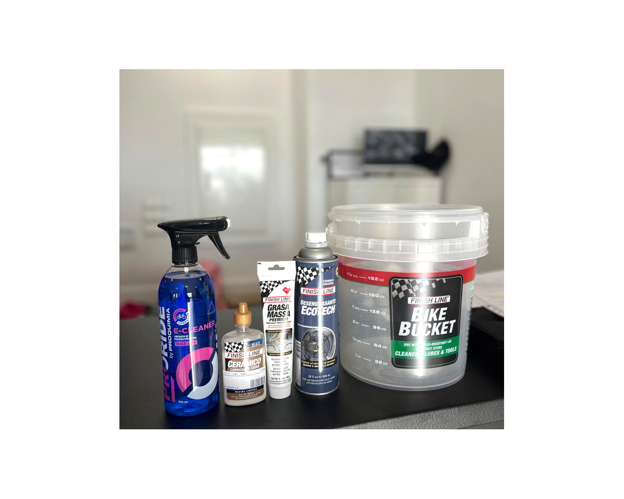 KIT LIMPIEZA BICICLETA CUBO REGALO